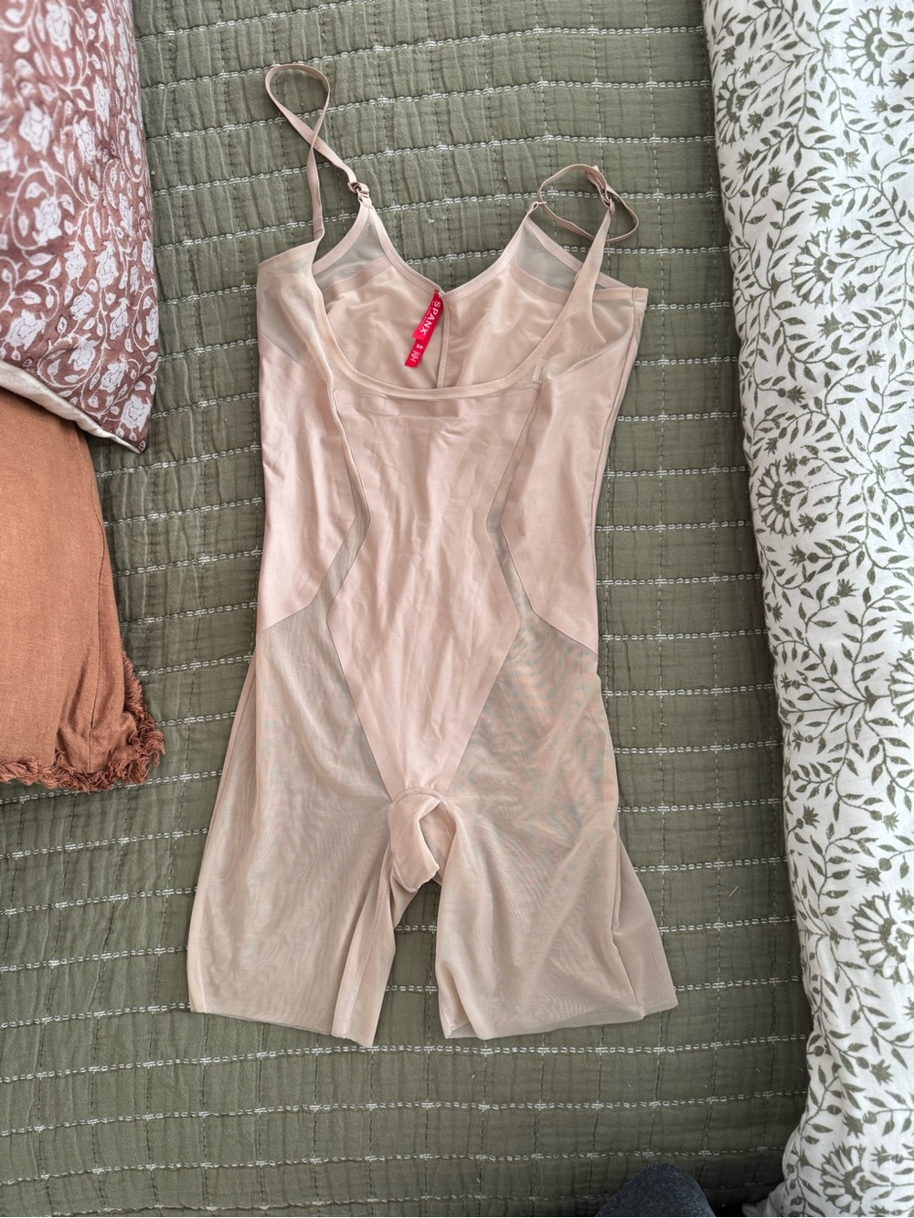 SPANX Blush Nude Shaping bodysuit- great condition
